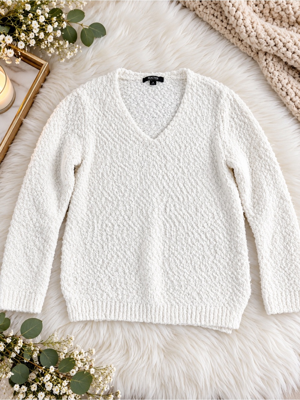 Reaction Kenneth Cole Women’s White Textured Sweater – Size M